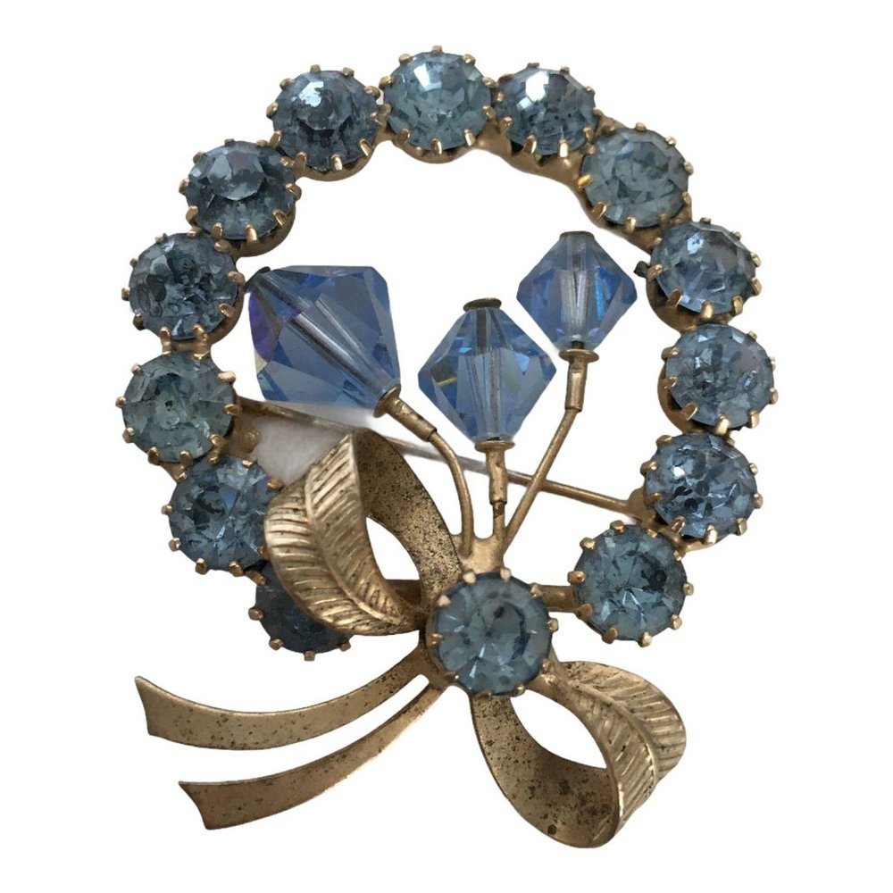 Vintage Wreath Pin Brooch Jewelry Blue Glass Aurora Borealis Iridescent Bow